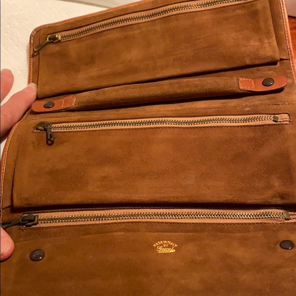 GUCCI TRAVEL JEWELRY CLUTCH - Picture 3 of 5